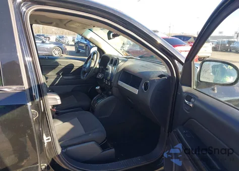 2016 Jeep Compass Sport из США, поврежденный, VIN 1C4NJCBA4GD524619